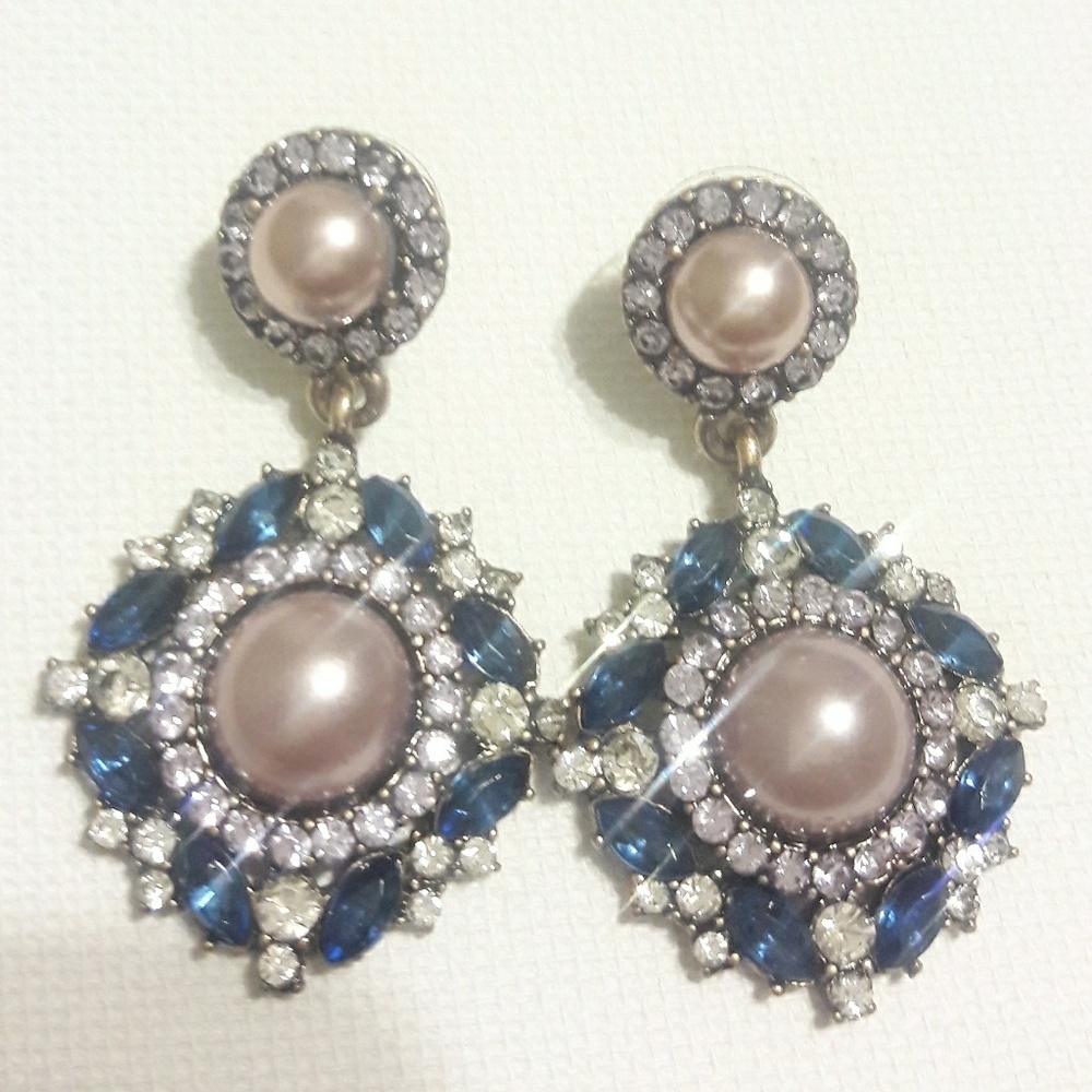 SOLD Blush lilac Pearl and Crystal Dangle Earring